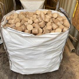 Briquettes Araucaria